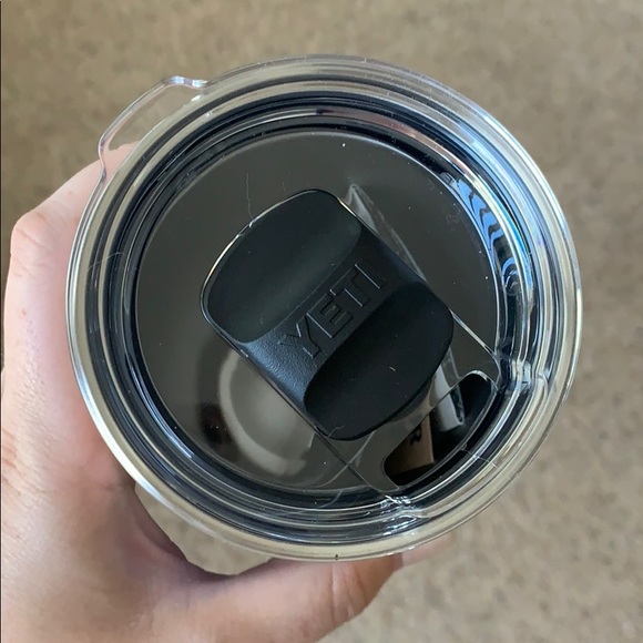 Yeti 20oz - Picture 3 of 5